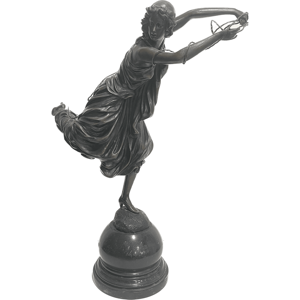 Figura de bronce de mujer elegante y sofisticada