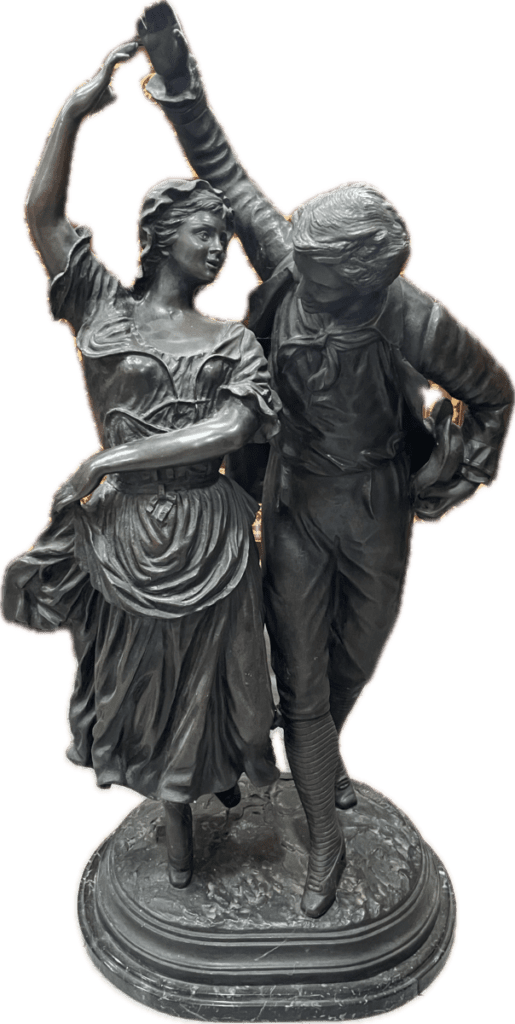 escultura de bronce  mujer bailando con hombre